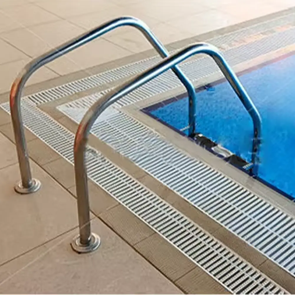 Escalera Emaux Rebosadero OF Peldaños Acero